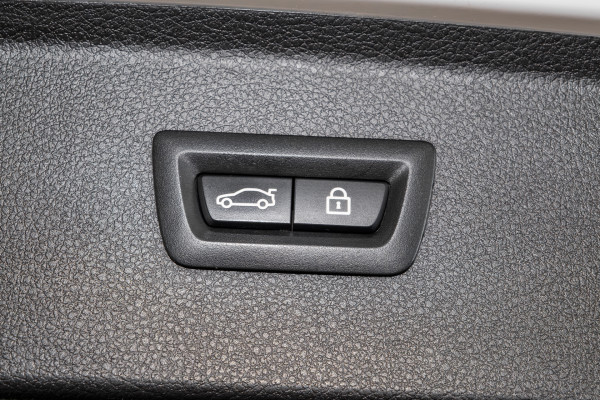 2015 BMW 2 Series 220i Sport Line Hatch Image 20