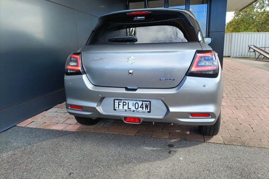 2024 Suzuki Swift UZ Hybrid Plus Hatch Image 6