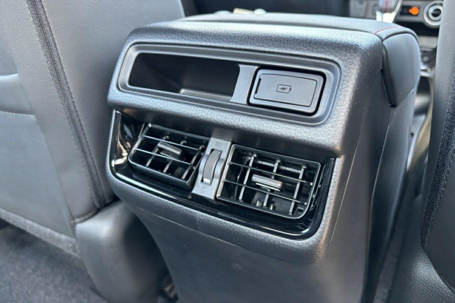 2024 Isuzu D-MAX RG X-TERRAIN Ute Image 15