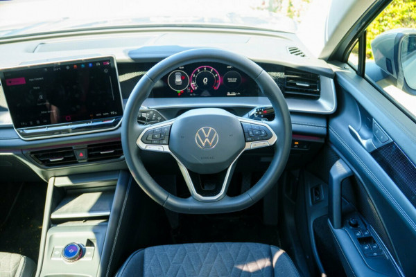 2026 Volkswagen Tayron R4 110TSI Life SUV Image 11