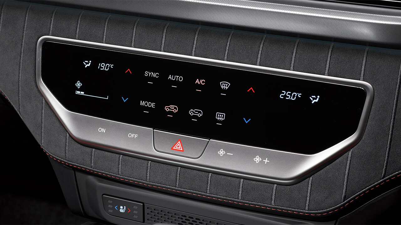 Dual zone climate control Image