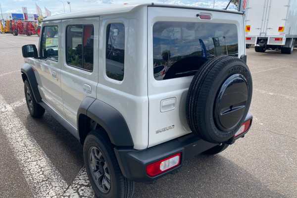 2025 Suzuki Jimny XL Wagon Image 6