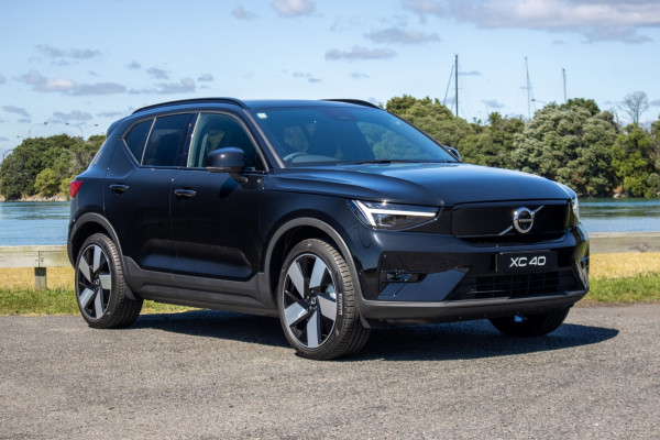 2025 Volvo XC40 RECHARGE ULTIMATE DM BEV SUV