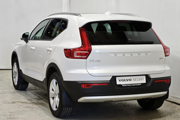 2025 Volvo XC40 XZ Plus B4 SUV Image 5