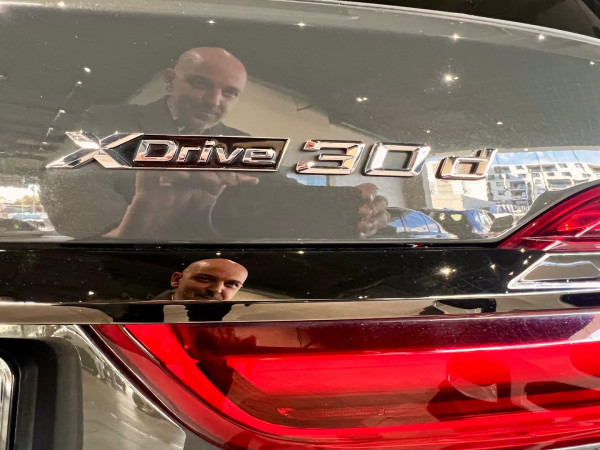 2021 BMW X7 G07 xDrive30d SUV image 20