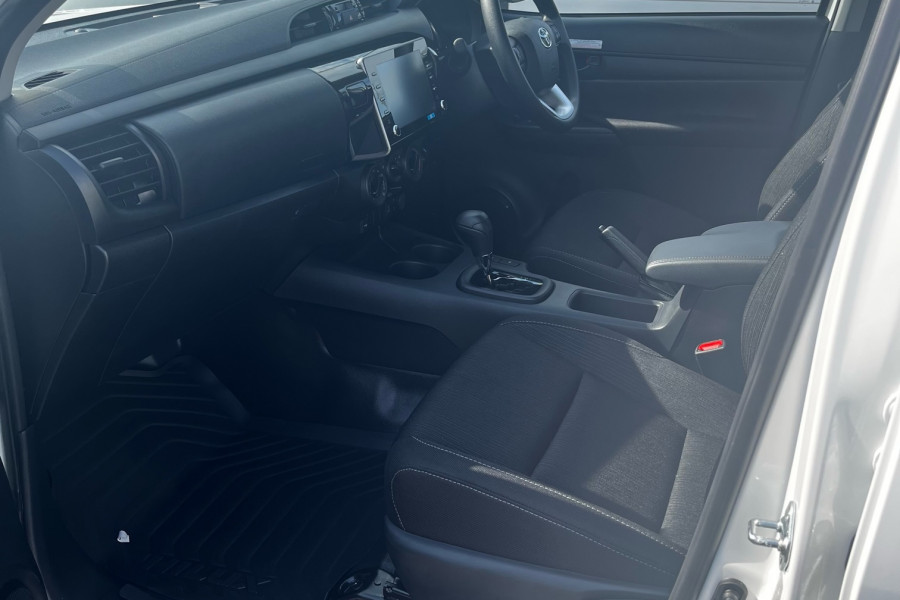 2025 Toyota HiLux GUN126R SR 4x4 Cab Chassis Image 10