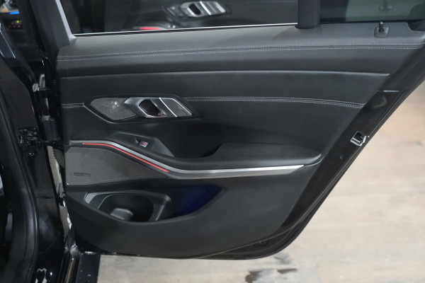 2022 BMW M3 Competition Sedan Image 32