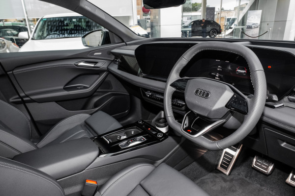2025 Audi Q6 e-tron GF  SUV image 7