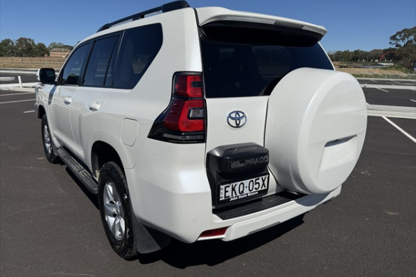 2020 Toyota LandCruiser Prado GDJ150R GXL SUV Image 6