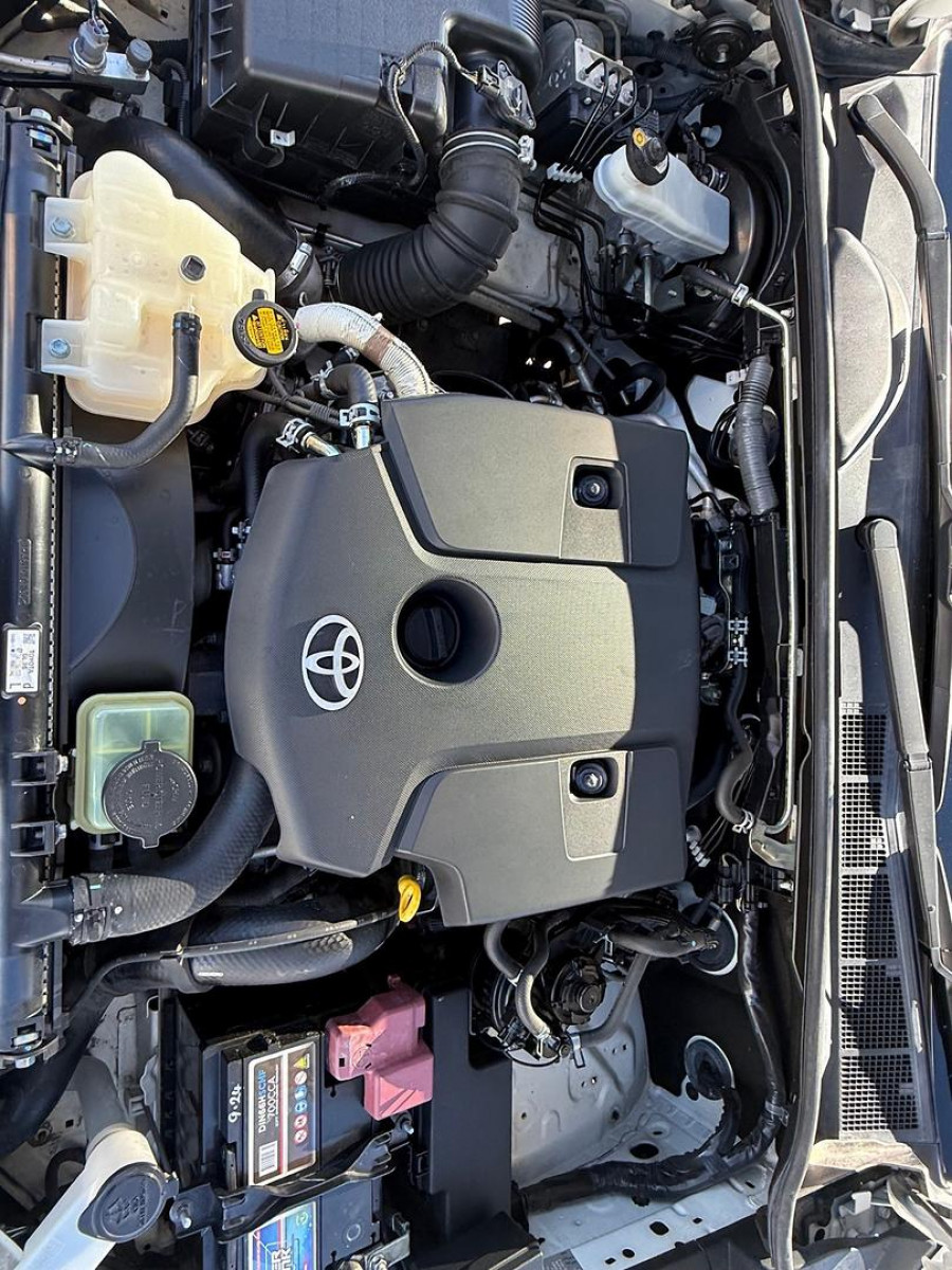 2016 Toyota Fortuner GUN156R Crusade SUV Image 24