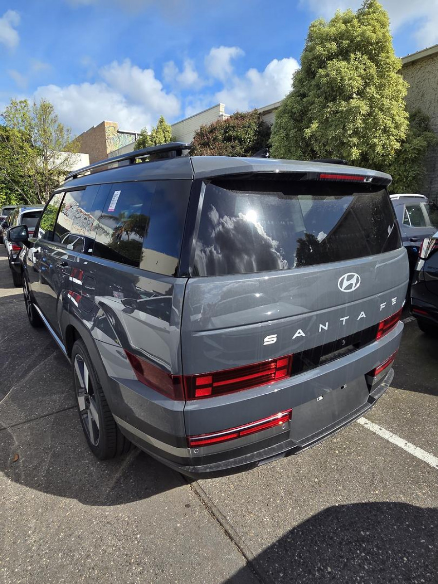2026 Hyundai Santa Fe MX5.V2 Hybrid Elite SUV Image 4