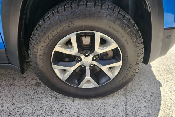 2017 MY18 Jeep Cherokee KL Trailhawk SUV Image 9