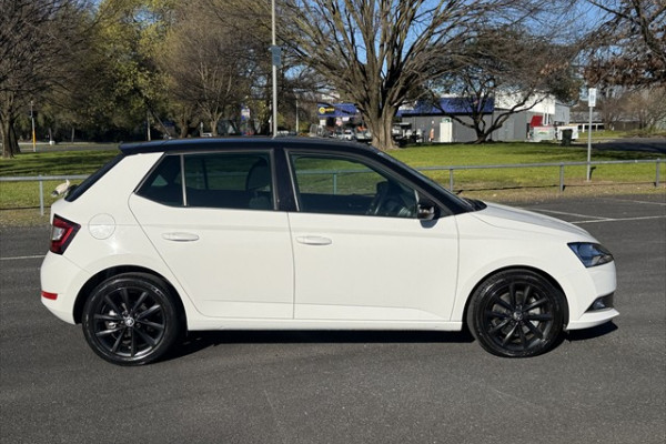 2021 Skoda Fabia NJ Run-Out Edition Hatch Image 2