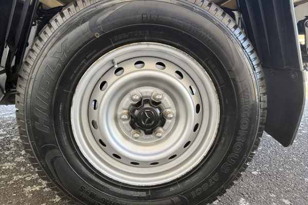 2016 Mazda BT-50 UR XT Single Cab Chassis Image 14