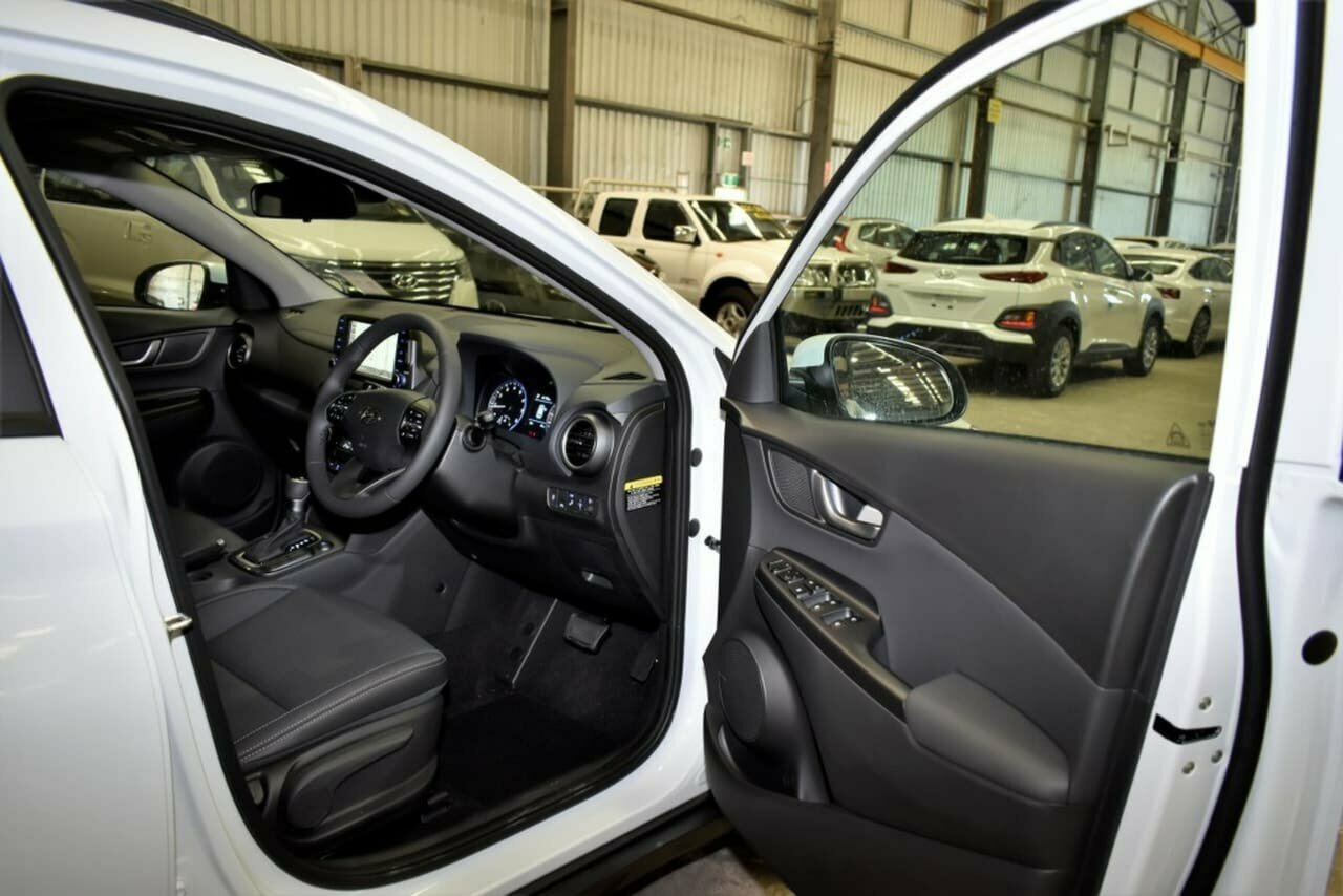 2020 Hyundai Kona OS.3 Elite SUV Image 16