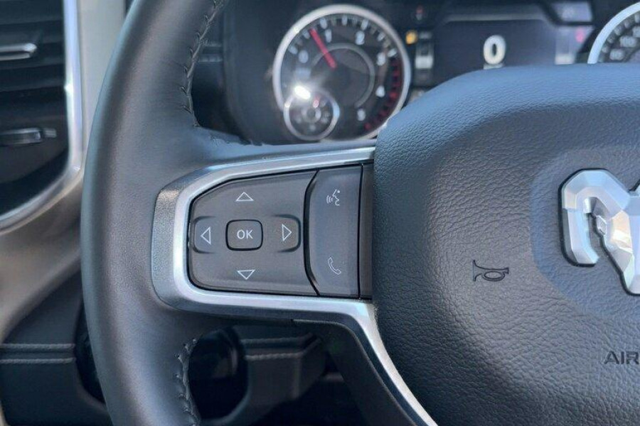 2023 Ram 2500 DJ Laramie Ute Image 18