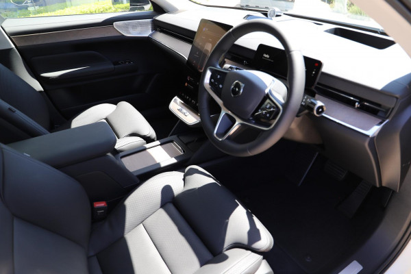 2025 MY26 Volvo ES90  Ultra Single Motor Sedan Image 15