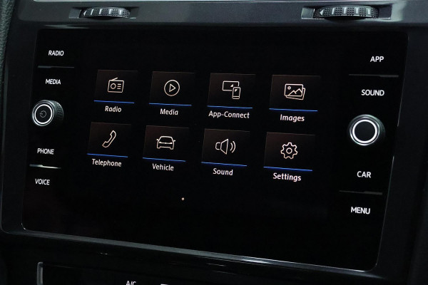 2018 Volkswagen Golf 7.5 110TSI Trendline Hatch image 12