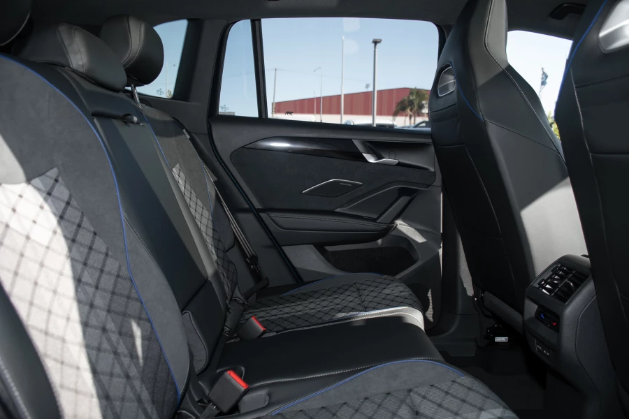 2026 Volkswagen Tiguan CT 150TSI R-Line SUV Image 10