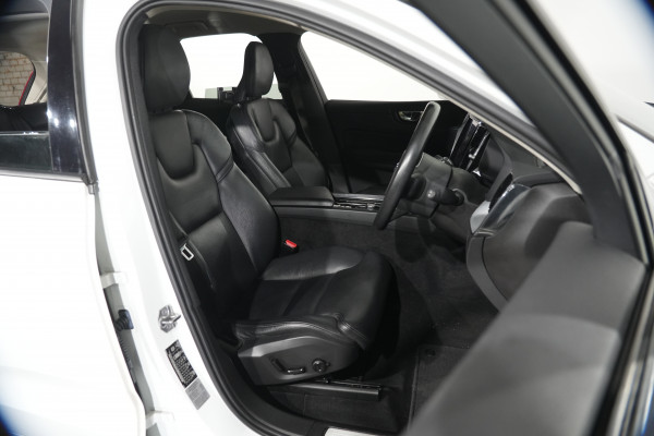 2019 Volvo XC60 UZ D4 Momentum SUV Image 27
