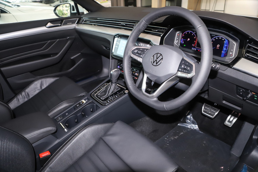 2022 Volkswagen Passat B8 162TSI Elegance Sedan
