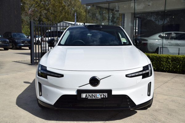 2025 MY26 Volvo ES90  Ultra Single Motor Sedan Image 3
