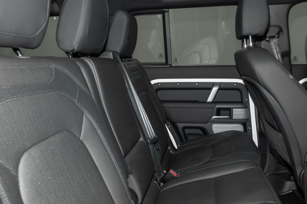 2024 Land Rover Defender L663 130 D300 X-Dynamic SE SUV Image 3