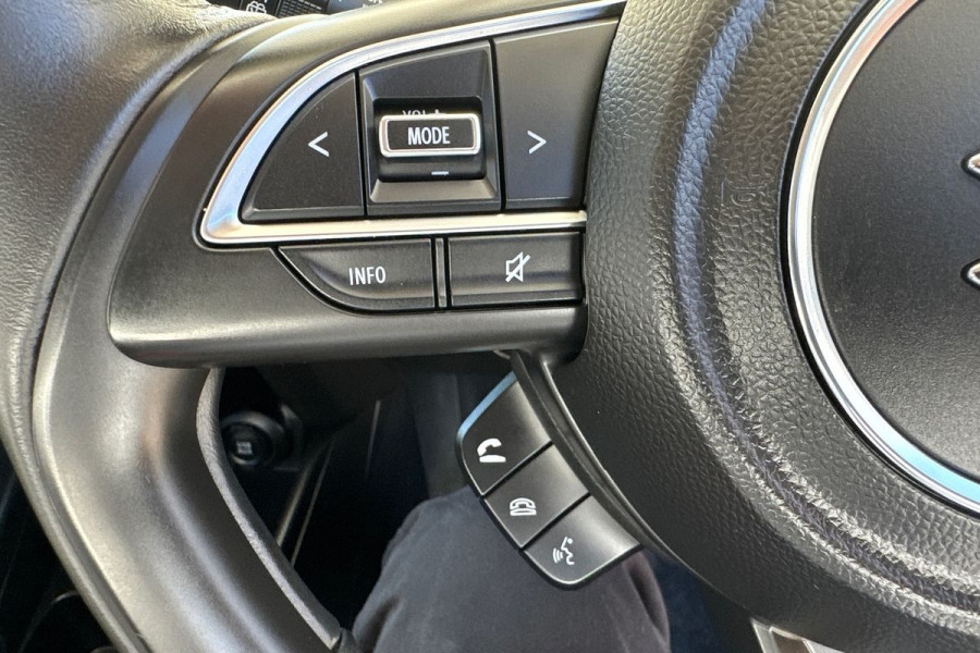2023 Suzuki Swift AZ Series II GL Hatch Image 14