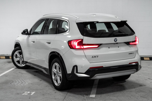 2024 BMW iX1 U11 eDrive20 xLine SUV image 2