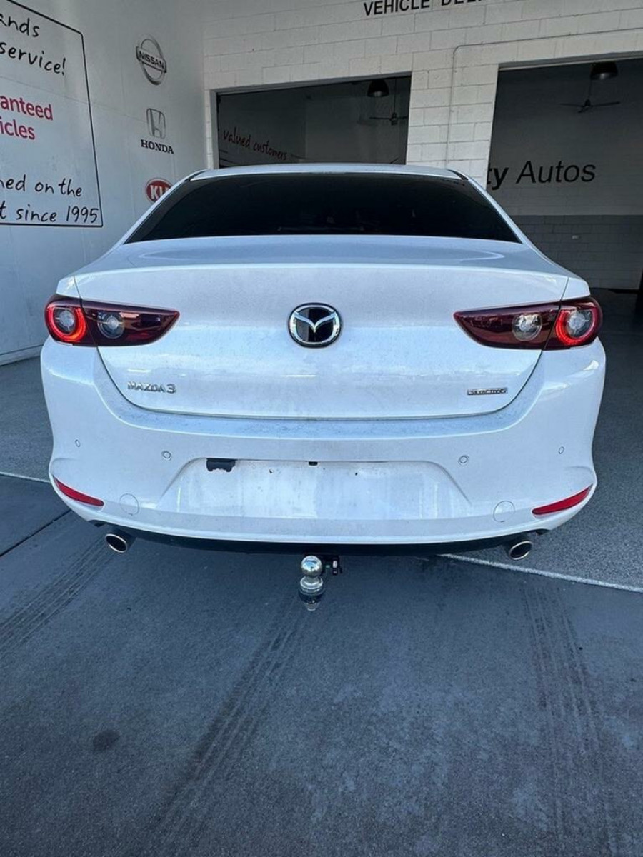 2025 Mazda 3 BP Series G20 Pure Hatch Image 4