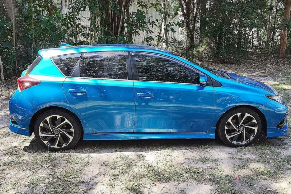 2017 Toyota Corolla ZRE182R ZR Hatch Image 6