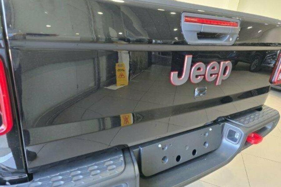 2023 Jeep Gladiator JT Rubicon Pickup Image 8