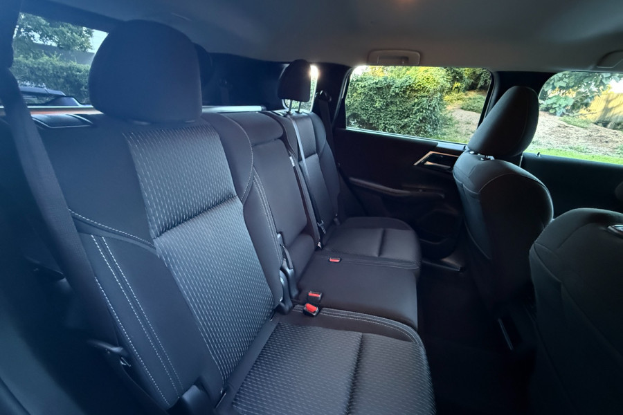 2023 MY24 Mitsubishi Outlander ZM LS SUV Image 17