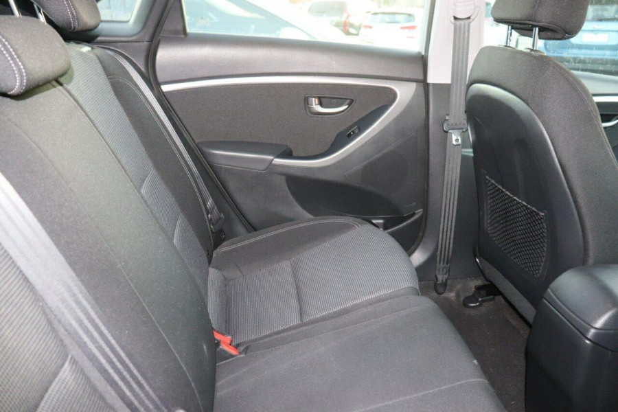 2016 MY17 Hyundai i30 GD4 Series II Active Hatch Image 17