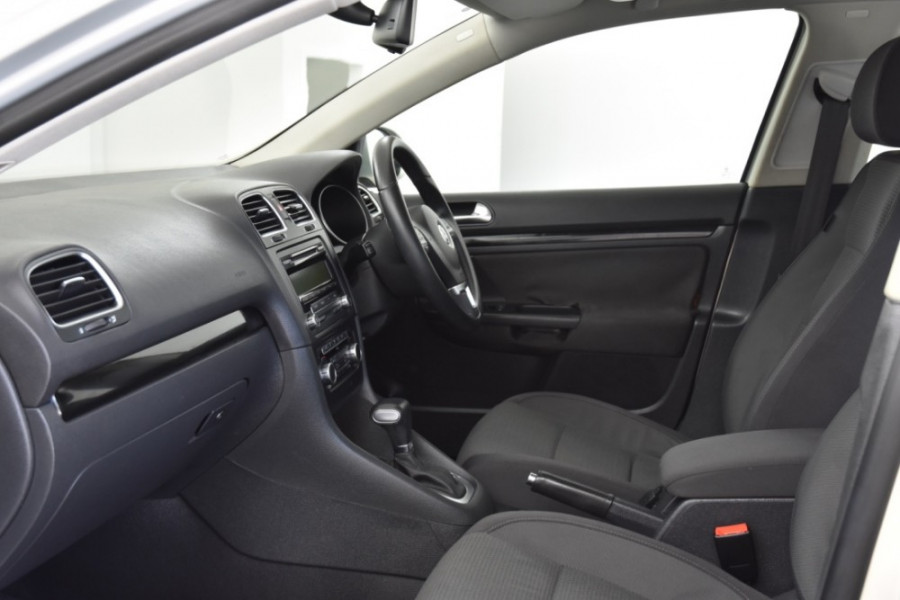 2010 MY11 [SOLD]    Image 6