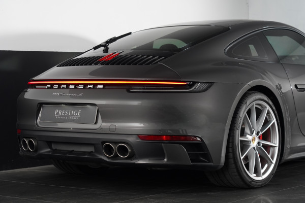 2020 Porsche 911 Carrera S Coupe Image 13