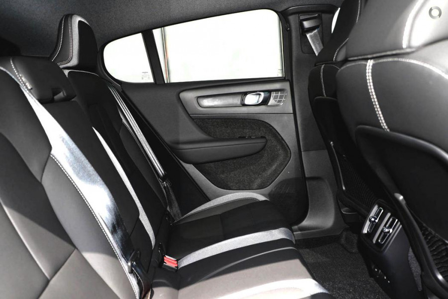 2024 Volvo C40 XK Recharge Twin Pure Electric SUV Image 16