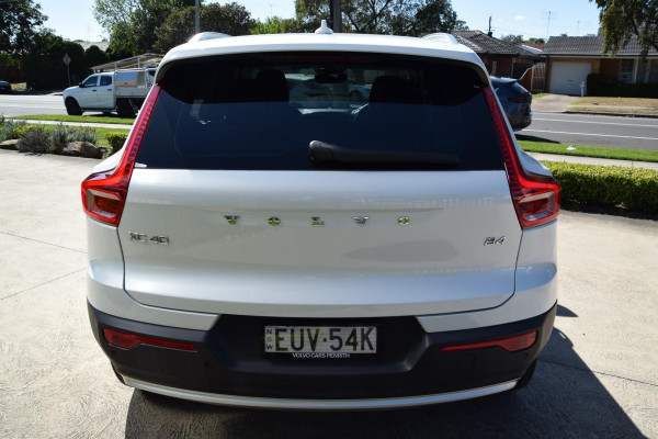 2022 MY23 Volvo XC40 XZ Plus B4 SUV Image 6