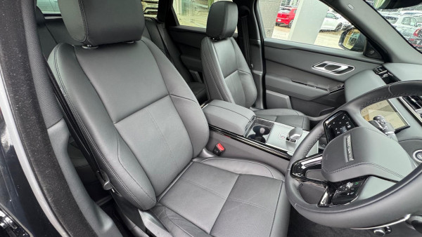 2024 MY25.5 Land Rover Range Rover Velar L560 PHEV P400e Dynamic SE SUV image 29