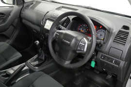 2018 Isuzu UTE D-MAX -- 4x2 SX Single Cab Chassis High-Ride Single cab