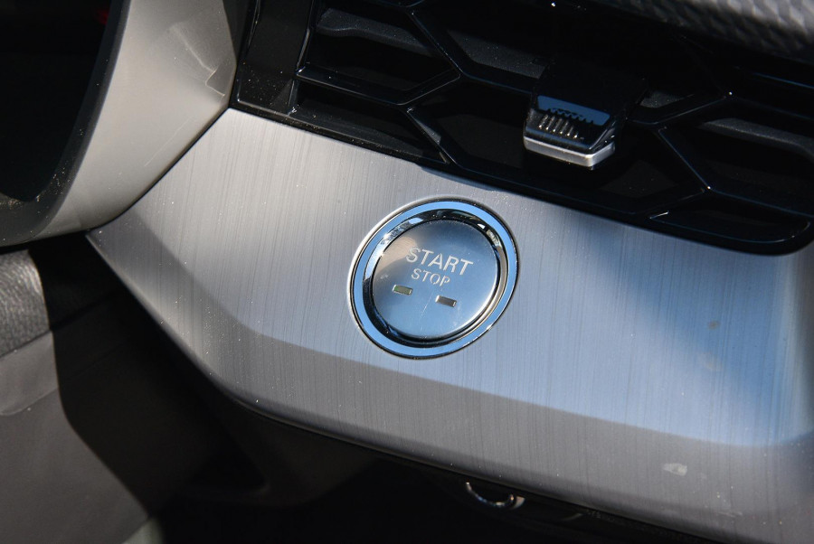 2024 MY25 MG MG5  Essence Sedan Image 14