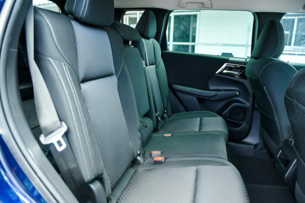 2024 Mitsubishi Outlander ZM LS SUV Image 9