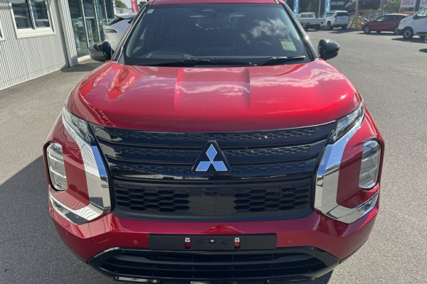 2024 Mitsubishi Outlander ZM Black Edition SUV