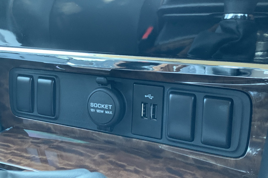 2023 Nissan Patrol Y62 Series 5 Ti SUV Image 21