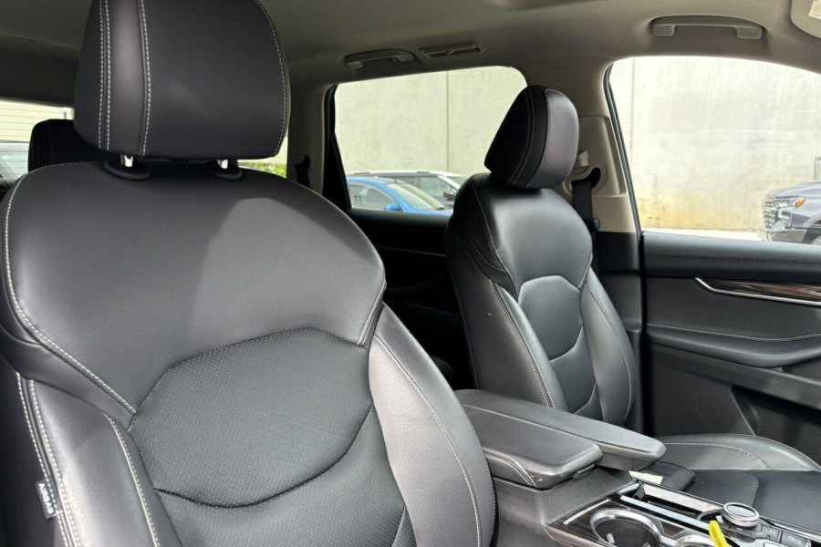 2022 LDV D90 SV9A Executive SUV Image 18