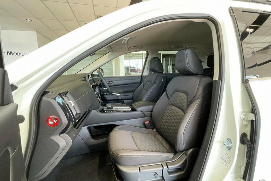 2024 Nissan Pathfinder R53 ST-L SUV Image 7