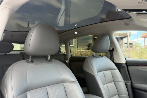 2025 MG IM6 S12L Performance SUV Image 14