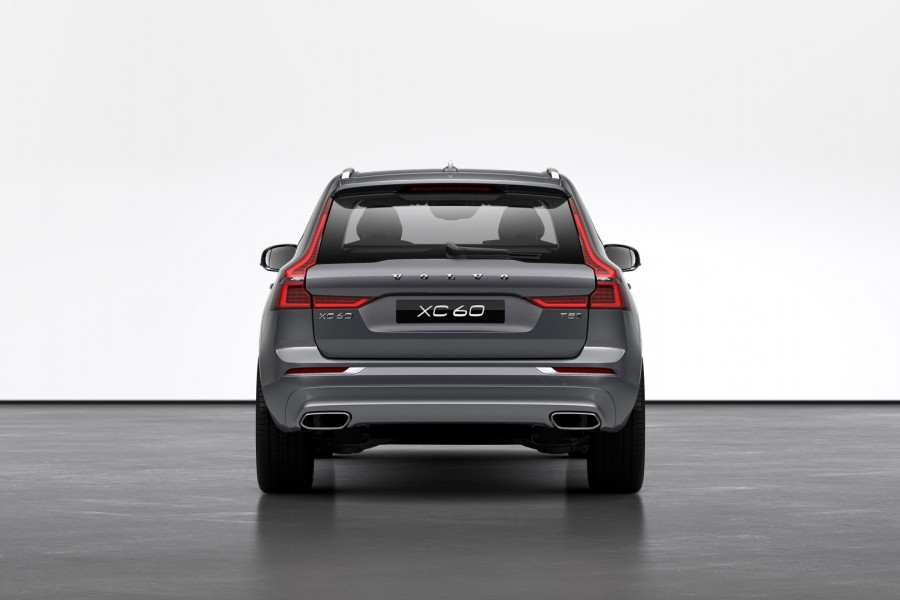 2021 Volvo XC60 D4 In Wagon Image 5