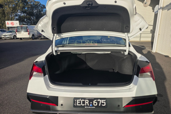 2026 Hyundai i30 CN7.V4 Hybrid Sedan Image 9