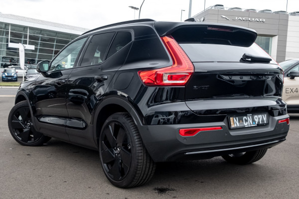 2025 Volvo EX40 No Series Black Edition SUV Image 2